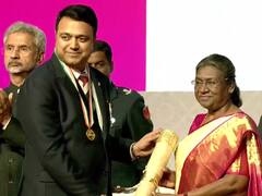 Highlights: राष्ट्रपति द्रौपदी मुर्मू ने 27 प्रवासी भारतीयों को किया सम्मानित, CM शिवराज बोले- 'मेरा मन भावविभोर है'