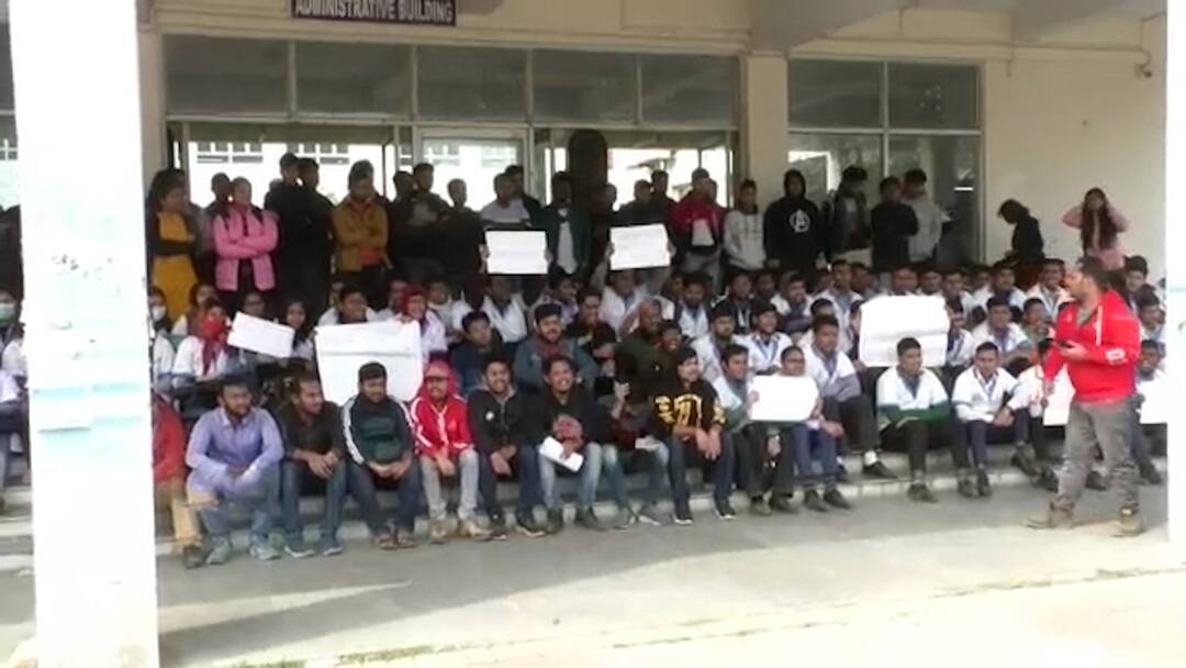 Nadia: কল্যাণী বিশ্ববিদ্যালয়ে অশিক্ষক কর্মচারী সমিতির ঘর দখলের চেষ্টার অভিযোগ, নিশানায় তৃণমূল ছাত্র পরিষদ TMCP is targeted for attempt to occupy house of non-teaching staff association in Kalyani University Nadia Nadia: কল্যাণী বিশ্ববিদ্যালয়ে অশিক্ষক কর্মচারী সমিতির ঘর দখলের চেষ্টার অভিযোগ, নিশানায় তৃণমূল ছাত্র পরিষদ