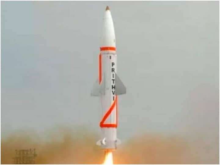 Short-Range Ballistic Missile: Prithvi II Successful training launch from Integrated Test Range in Odisha Prithvi-II Launch: शॉर्ट-रेंज बैलिस्टिक मिसाइल पृथ्वी-II का सफल ट्रेनिंग लॉन्च