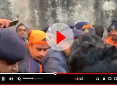 Watch: हापुड़ में NDRF को मिली सफलता, 60 फीट गहरे बोरवेल से निकाला गया मासूम बच्चा, देखें वीडियो
