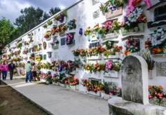 यहां मुर्दों को भी देना पड़ता है 'किराया', रेंट देने में हो जाए देरी तो कब्र से बाहर निकाल देते हैं शव! पढ़िए पूरी स्टोरी