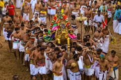 ஸ்ரீரங்கம் ரெங்கநாதர் கோயிலில் கோலாகலமாக நடந்த திருமங்கை மன்னன் வேடுபறி வைபவம்