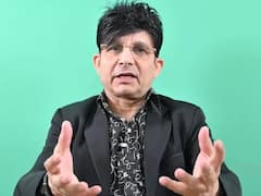 'हॉलीवुड फिल्मों के सीन्स किए कॉपी,' KRK ने 'पठान' के डायरेक्टर पर कसा तंज