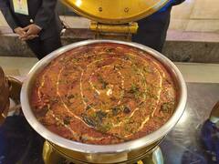 IN Pics: तस्वीरों में देखिये इंदौर के खास और स्वादिष्ट पकवान, PM मोदी ने इसलिए बताया 'स्वाद की राजधानी'