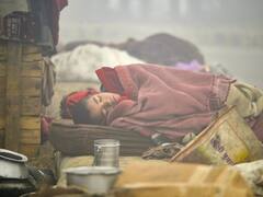 दिल्ली में आज कोहरे के लिए ऑरेंज अलर्ट, सांस लेना भी हुआ मुश्किल, 5 डिग्री तक जा सकता है तापमान