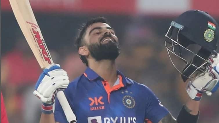 IND vs SL, 1st ODI: Get to know Virat Kohli reaction after Hitting Century in 80 Balls Virat Kohli: 'বিরতি নিয়েছিলাম, অনেক তরতাজা হয়ে মাঠে নেমেছিলাম এদিন', সেঞ্চুরির পর বললেন কোহলি