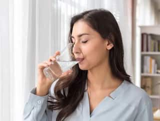 Hot Water Benefits: ਗਰਮ ਪਾਣੀ ਤੇਜ਼ੀ ਨਾਲ ਘਟਾਉਂਦਾ ਹੈ ਭਾਰ, ਪਰ ਕਦੋਂ ਪੀਣਾ ਸਹੀ?, ਇਹ ਜਾਣ ਲਓ