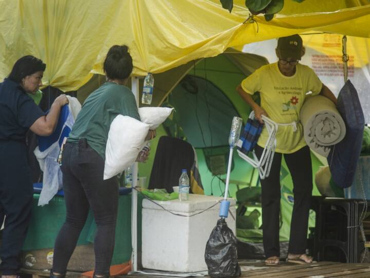 Former Brazil President Bolsonaro Hospitalised, Over 1,500 Supporters Detained After Riots Former Brazil President Bolsonaro Hospitalised, Over 1,500 Supporters Detained After Riots