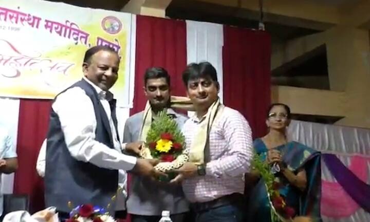 भारतात कृषी उद्योगाला आवश्यक  तंत्रज्ञान व यंत्रसामुग्री भारतात उपलब्ध होत असल्याने पतसंस्थांनी पुढाकार घेऊन जर कृषी प्रक्रिया उद्योग,त्या सोबतच कृषी मालाची साठवणूक करणारे शितगृह उभारले तर शेतकरी आपला शेतीमाल त्या ठिकाणी साठवणूक करून बाजारात चांगला भाव मिळेल त्या वेळेस ते उत्पन्न विकून चांगला नफा शेतकरी मिळवू शकतो व त्याच्या आर्थिक उन्नतीसाठी स्थानिक पतसंस्था मदत करणाऱ्या झाल्या तर या भारताचे चित्र बदलू शकते असे सांगत समाजातील शेवटच्या घटका पर्यंत पतसंस्था, विविध विकास सोसायटी पोहचत असल्याने केंद्र व राज्य सरकारने सुद्धा त्यांच्या पाठीशी भक्कम पणे उभे राहण्याची गरज आहे असे प्रतिपादन सतीश मराठे यांनी केले .