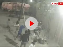 Watch: दुर्ग में चोरी करने को लेकर दो गुटों में खूनी झड़प, रोंगटे खड़े कर देगा ये वीडियो