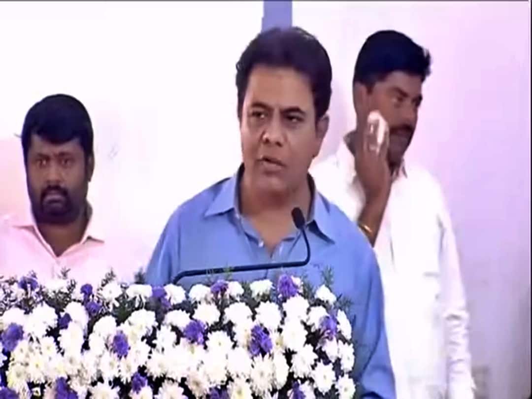 Minister KTR : సెస్ ఎన్నికలు ట్రైలర్ మాత్రమే, వచ్చే ఎన్నికల్లో సినిమా చూపిస్తాం - మంత్రి కేటీఆర్ Rajanna sirisilla Minister Ktr criticizes BJP Bandi Sanjay PM Modi on central funds cess elections Minister KTR : సెస్ ఎన్నికలు ట్రైలర్ మాత్రమే, వచ్చే ఎన్నికల్లో సినిమా చూపిస్తాం - మంత్రి కేటీఆర్