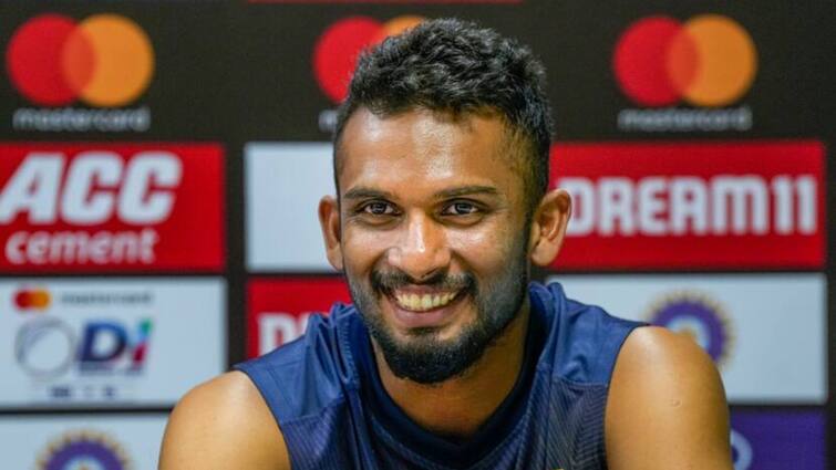 IND v SL, 1st ODI: We Have to Show Up And Play Competitive Cricket, says Dasun Shanaka IND v SL, 1st ODI: ভারতের মাটিতে ভারতকে হারানো কঠিন, অকপট স্বীকারোক্তি শ্রীলঙ্কান অধিনায়ক শানাকার