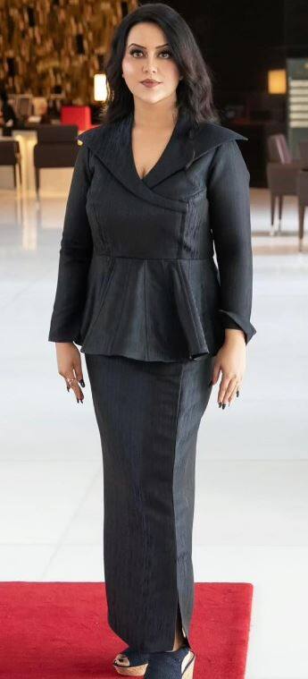 મોડલિંગની દુનિયામાં રાજ કરે છે દેવેન્દ્ર ફડણવીસની પત્ની