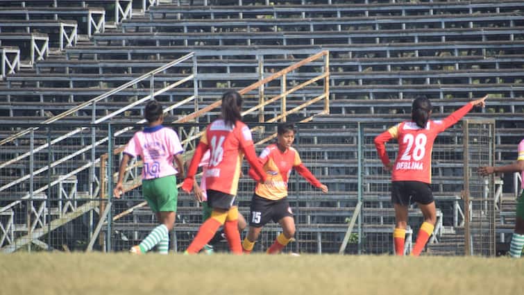 Emami East Bengal women's team won 35-0 against Behala Aikya Sammilani in their 4th Kanyashree Cup fixture Kanyashree Cup 2023: কন্যাশ্রী কাপে বেহালা ঐক্য সম্মীলনীর বিরুদ্ধে ৩৫-০ গােলে জয় পেল ইমামি ইস্টবেঙ্গল