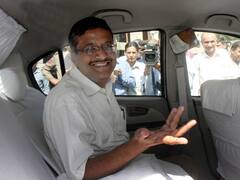 एक बार फिर चर्चा में आए IAS खेमका, जानिए सरकारों से कैसे लेते रहे टक्कर