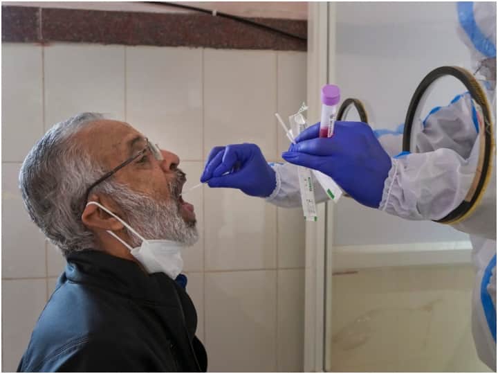 Coronavirus in india Health Minister Mansukh Mandaviya said 200 passengers found positive, omicron BF.7 sub variant found in many Coronavirus: विदेश से आए कितने लोग ओमिक्रोन के नए सब-वेरिएंट से हुए हैं संक्रमित? स्वास्थ्य मंत्री ने दिया अपडेट