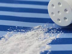 क्या टेलकम पाउडर से जुड़े इस हैक्स के बारे में आप जानते हैं? जान लीजिए आएंगे बहुत काम