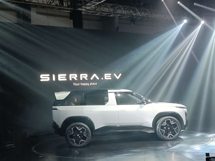 Tata Shows Two Electric SUVs, Sierra And Harrier EV Tata Shows Two Electric SUVs, Sierra And Harrier EV