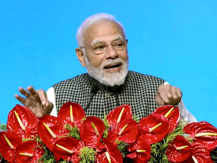 On January 9, the PBD Convention was inaugurated by Shri Narendra Modi, Hon’ble Prime Minister of India and it featured addresses by the Chief Guest, H.E. Dr. Mohamed Irfaan Ali, the President of Cooperative Republic of Guyana, and the Special Guest of Honour, H.E. Mr. Chandrikapersad Santokhi, Hon’ble President of the Republic of Suriname. (Image Source: PTI)