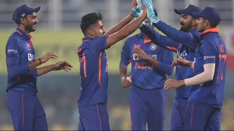 IND vs SL: how to watch online, telecasting and Live Streaming of india vs sri lanka 2nd odi IND vs SL 2nd ODI: હવે કોલકત્તામાં ટકરાશે ભારત અને શ્રીલંકા, જાણો ક્યારે ને ક્યાંથી જોઇ શકાશે લાઇવ મેચ