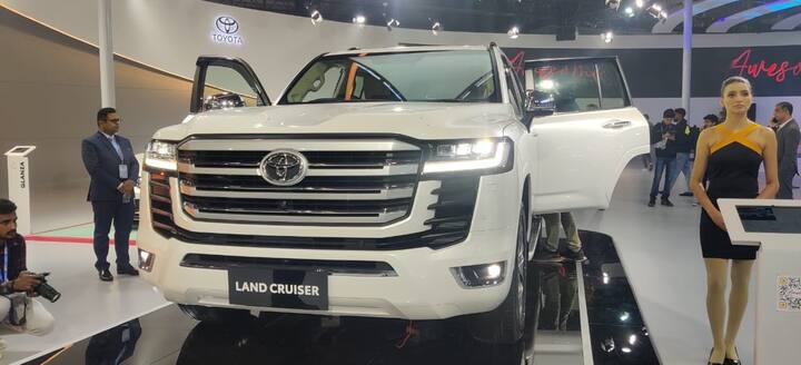 Toyota has showcased the new Land Cruiser LC300 at the Auto Expo 2023. The Land Cruiser is famous worldwide for its off-road capabilities, bullet-proof reliability and exquisite opulence.