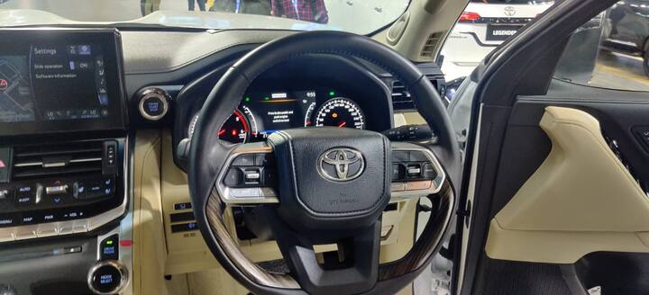 Toyota Land Cruiser LC300 In India: Premium SUV Showcased At Auto Expo ...