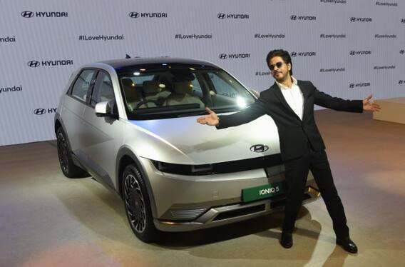 પઠાણના ટ્રેલર બાદ પ્રથમ વાર જોવા મળ્યો SRK