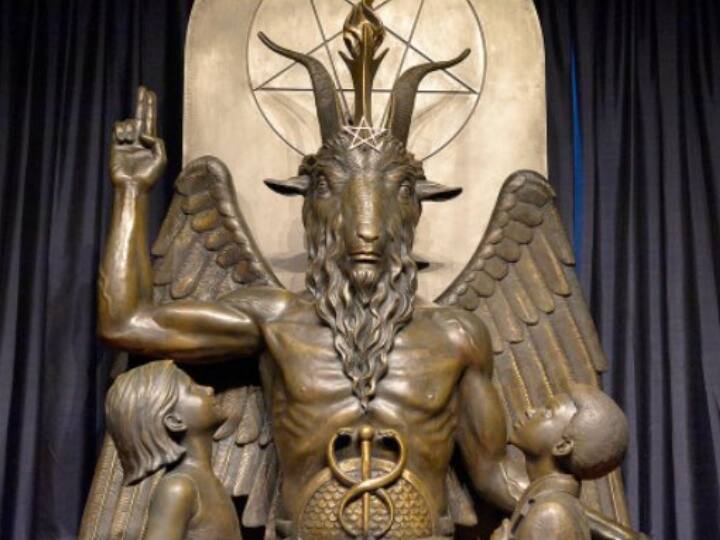 USA Boston satancon 2023 Black magic largest gathering  in Satanic Temple SatanCon 2023: शैतान के मंदिर में सबसे बड़ी पूजा, अमेरिका में जुटेंगे दुनियाभर के काली शक्ति के पुजारी