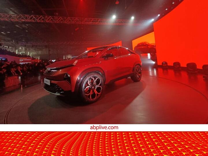 Auto Expo 2023 India: टाटा ने अपनी निकट भविष्य में उत्पादन होने वाली एसयूवी कार को पेश कर दिया. जिसे पहले भी मीडिया के सामने एक कांसेप्ट कार के तौर पर पेश किया जा चुका है.