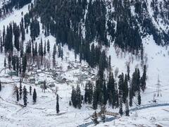 J&K: Snow In Higher Reaches Of Kashmir, Rain In Plains Pushes Night Temp Above Freezing Point