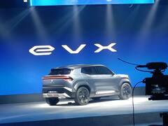 Maruti EVX Concept: EV कॅटेगरीमध्ये मारुती सुझुकीचे पदार्पण, पाहा फोटो