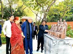 राजस्थान दौरे पर पहुंचे उपराष्ट्रपति जगदीप धनखड़, राजभवन में बने संविधान पार्क को देख हुए मंत्रमुग्ध