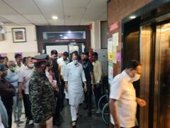 PHOTO: औरंगाबादच्या विमानतळावर उतरताच अजित पवार थेट सिग्मा रुग्णालयात