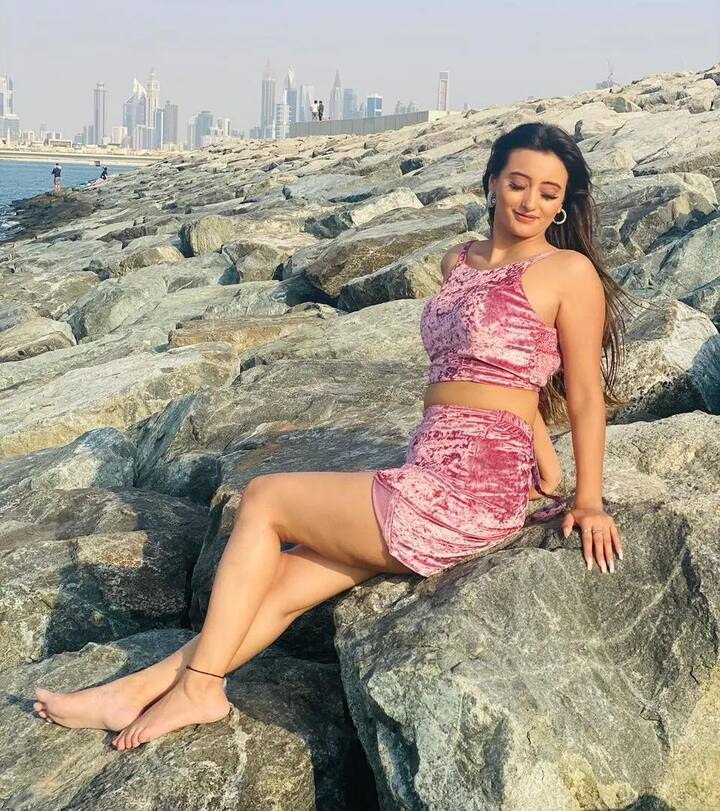 श्वेता और पवन सिंह की जोड़ी देखते ही बनती हैं. हाल ही में उन्होंने पवन सिंह के साथ कई गाना फिल्माया है.