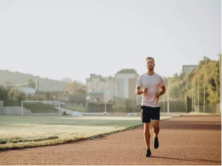 this things you should never do after a long run Running for good health: ਵਰਕਆਊਟ ਮਗਰੋਂ ਕਿਤੇ ਤੁਸੀਂ ਵੀ ਤਾਂ ਨਹੀਂ ਕਰਦੇ ਇਹ ਗ਼ਲਤੀਆਂ, ਇਸ ਤੋਂ ਪਹਿਲਾਂ ਕਰੋ ਇਹ ਕੰਮ
