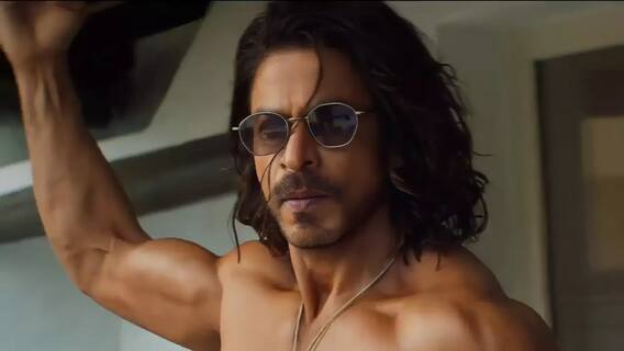 Pathaan Trailer Reaction | किसी को शाहरुख भाया तो किसी को मजा नहीं आया | ENT LIVE