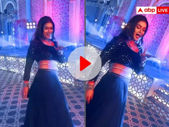 Dimpal Singh Video Bhojpuri actress dance on pawan singh song fans reacted Dimpal Singh Video: 'आटा के लोई' गाने पर भोजपुरी एक्ट्रेस डिंपल सिंह का बेजोड़ डांस, फैंस बोले- 'पवन सिंह से शादी कर लो'