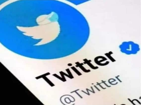 Twitter Blue: ट्विटरच्या ब्लू टिकसाठी आता महिन्याला 900 रुपये मोजावे लागणार, ट्विटरची नवी घोषणा Twitter Blue Subscription At rs 900 11 Dollar per Month For Google s Android iOS Devices Marathi news Twitter Blue: ट्विटरच्या ब्लू टिकसाठी आता महिन्याला 900 रुपये मोजावे लागणार, ट्विटरची नवी घोषणा