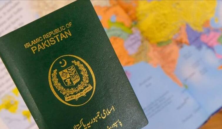 पासपोर्ट रैंकिंग: कंगाल पाकिस्तान को एक और झटका, पासपोर्ट रैंकिंग में सोमोलिया से भी पीछे, भार