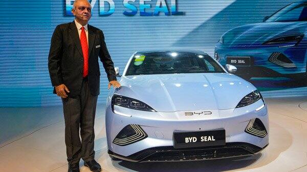 आंतरराष्ट्रीय बाजारपेठेत सील दोन बॅटरी पॅक पर्यायांमध्ये उपलब्ध आहे, एक 61.4 kWh आणि 82.5 kWh युनिट.