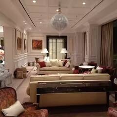 Isha Ambani House Pics: डायमंड कट इंटीरियर से लेकर टेबल पर सजे चांदी के बरतन तक... ऐसा है ईशा अंबानी का घर