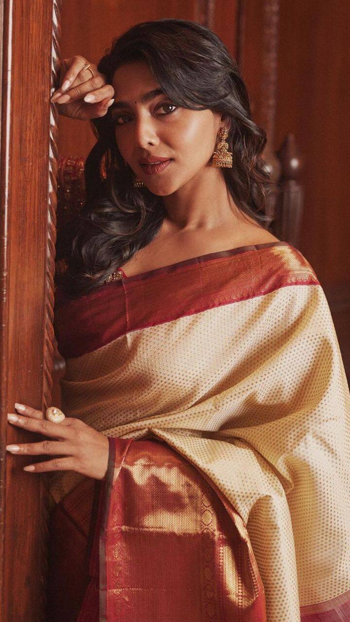 பொன்னியின் செல்வன் படம் மூலம் பிரபலமானார்