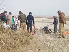 शख्स का शव कब्र से निकालकर पोस्टमार्टम के लिए भेजा गया, पत्नी ने DM से लगाई थी गुहार