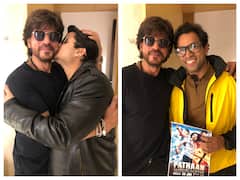 Shah Rukh Khan Meets Fans In His Hotel Room At 2 Am, Fans Say 'No Other Superstar Did This' - See Pics