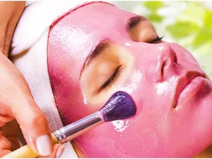 apply beetroot facepack for glowing skin know how to prepare चेहरे पर गुलाबी ग्लो चाहिए तो चुकंदर का फेस पैक लगाइए