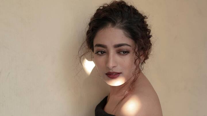 Ishaa Saha: ইশা বলছেন, 'ডিটেকটিভে অনির্বাণের সঙ্গে কাজ আর মিথ্যে প্রেমের গান-এ অনির্বাণের সঙ্গে কাজ করার মধ্যে বিস্তর ফারাক'