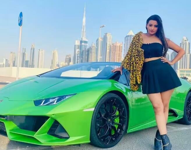 આ સાથે શ્વેતા સોશિયલ મીડિયા પર પણ ઘણી એક્ટિવ છે. તાજેતરમાં અભિનેત્રીએ તેના લેટેસ્ટ ફોટોશૂટની કેટલીક તસવીરો શેર કરી છે, જે ઝડપથી વાયરલ થઈ રહી છે.