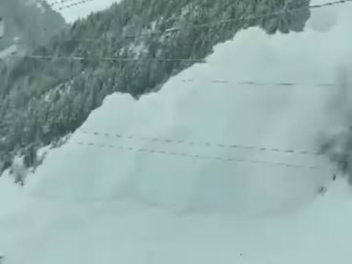 Labourer Killed As Avalanche Hits J&K Sonamarg Labourer Killed As Avalanche Hits J&K's Sonamarg