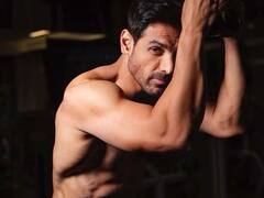 इस एक्टर ने जॉन अब्राहम पर लगाया 'पठान' को बर्बाद करने का आरोप, ट्वीट कर किया ये चौंकाने वाला दावा