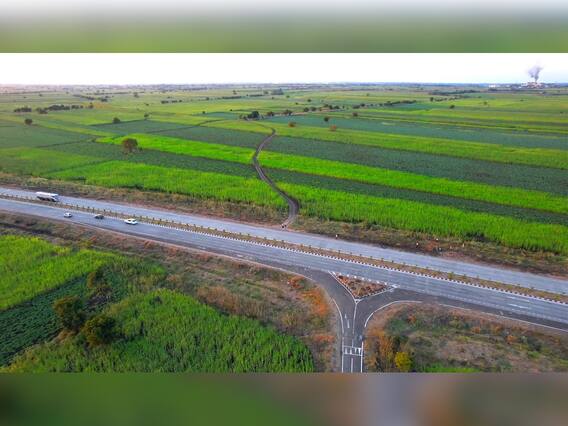 शेतीला बांध नसणारं अनोखं गाव